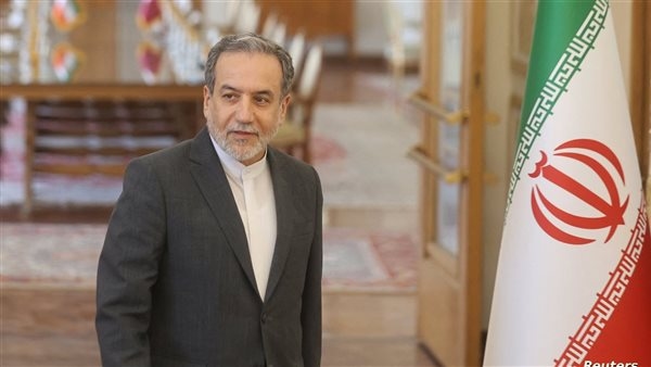 إيران: لن نتراجع عن حقنا في تخصيب اليورانيوم.. وقصف قاعدة "العديد" دفاع مشروع