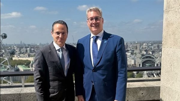 مباحثات بين وزير البترول والرئيس التنفيذي لـ«شل» حول تنمية حقول «غرب مينا» و«خوفو»