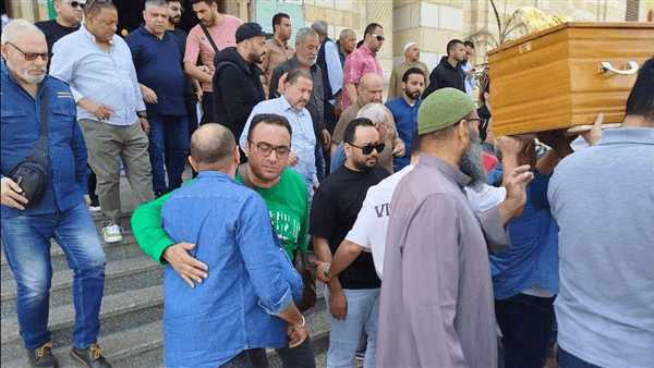تشييع جثمان والدة المايسترو إيهاب عبد الحميد من مسجد الحصرى