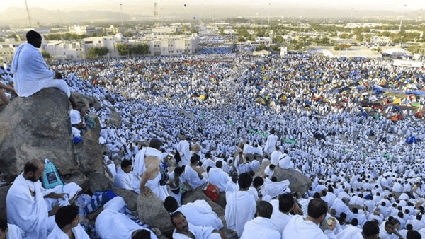 «لبيك اللهم لبيك».. وقفة عيد الأضحى المبارك الخميس 5 يونيو فلكيًا