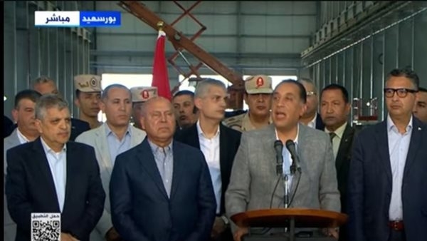 رئيس الوزراء: إنتاج أول قطار كامل بمنطقة شرق بورسعيد في 2026