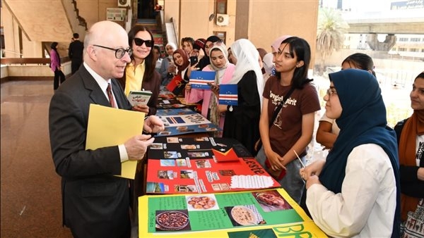 ألسن عين شمس تستقبل السفير البرتغالي في احتفالية «اليوم العالمي للغة البرتغالية»
