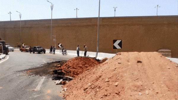 النقل تنفي شائعة انهيار محور خزان أسوان: الهيكل الخرساني سليم تمامًا