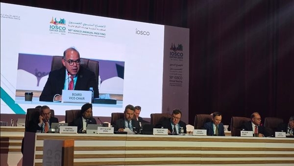 رئيس الرقابة المالية يشارك في اجتماع المنظمة الدولية لهيئات أسواق المال بقطر