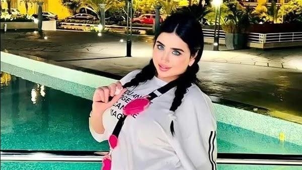 لحضور المتهمة.. تأجيل نظر طعن روكي أحمد على حكم حبسها سنة مع وقف التنفيذ