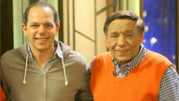 رامي إمام يوجّه رسالة مؤثرة إلى والده الزعيم في عيد ميلاده الـ85