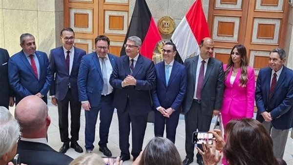 السفارة المصرية في برلين تستضيف لقاء لوزير الاستثمار مع كبرى الشركات الألمانية