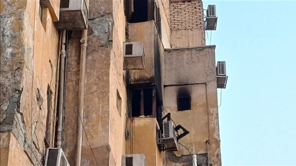 السيطرة على حريق فندق في السوق السياحي بأسوان