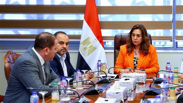 وزيرة التنمية المحلية تتابع استعدادات عقد مؤتمر «المسؤولية المجتمعية والسكن الكريم»
