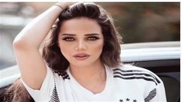 إصابة المطربة راندا حافظ بجلطة مفاجئة بعد وضع مولودها الأول