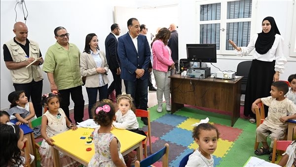 مدبولي يؤكد أهمية جذب أكبر عدد من الأطفال لمركز تنمية الأسرة بقرية زاوية صقر