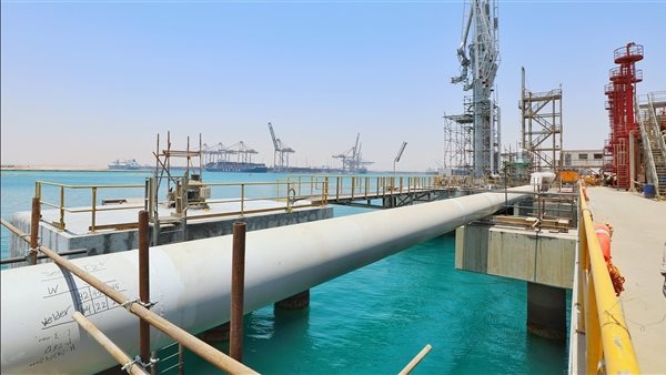 تجهيز الرصيف البحري بميناء سونكر لاستقبال سفينة الغاز الطبيعي «Energos Power»