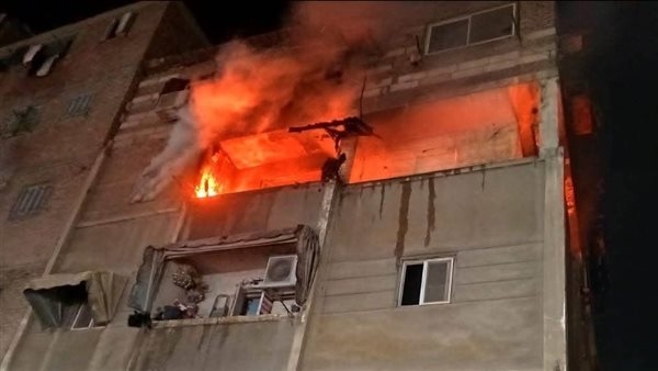 إصابة 3عمال في حريق كبير بعمارة سكنية نتيجة انفجار أسطوانة بوتاجاز بالمنوفية