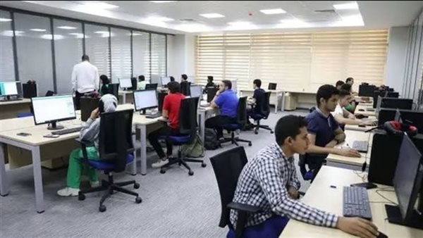 تنسيق المرحلة الأولى 2025 أدبي.. كليات تقبل من 80% وحتى 65%