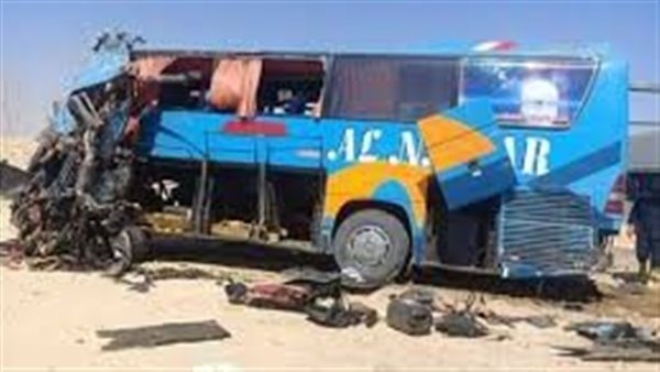 تفاصيل حادث طريق الكريمات الأليم..9 وفيات وعشرات المصابين بتصادم أتوبيس وسيارتي نقل