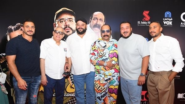 محمد ثروت يكشف سر ملابسه الغريبة في عروض «روكي الغلابة»