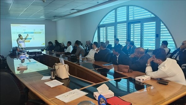 الصحة تستكمل المرحلة الرابعة من تدريب العاملين بمطار القاهرة على أجهزة إزالة الرجفان القلبي (AED)