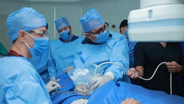 رئيس «الرعاية الصحية» يطلق أول مبادرة لاستقطاب الخبرات الطبية المصرية العالمية