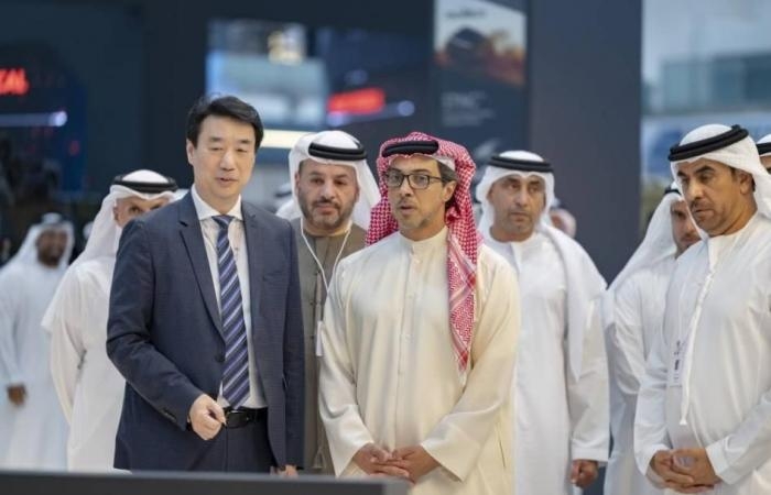 أخبار العالم : منصور بن زايد: «آيدكس» منصة عالمية لعرض أحدث الصناعات الدفاعية