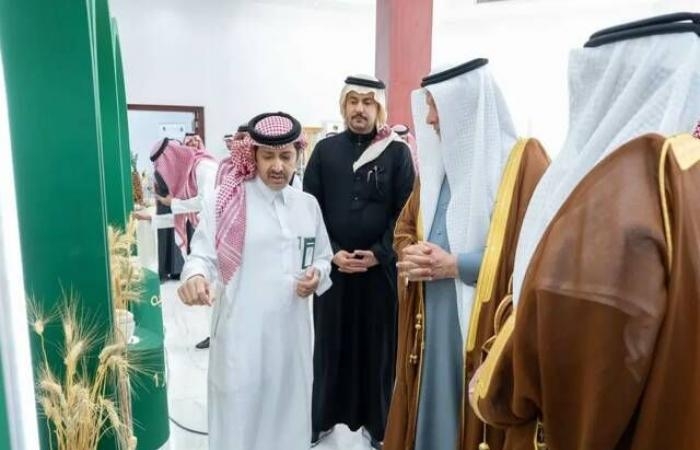 إقتصاد : وزير البيئة يدشن 3 أصناف عالية الإنتاجية من القمح لتغطية الاستهلاك المحلي