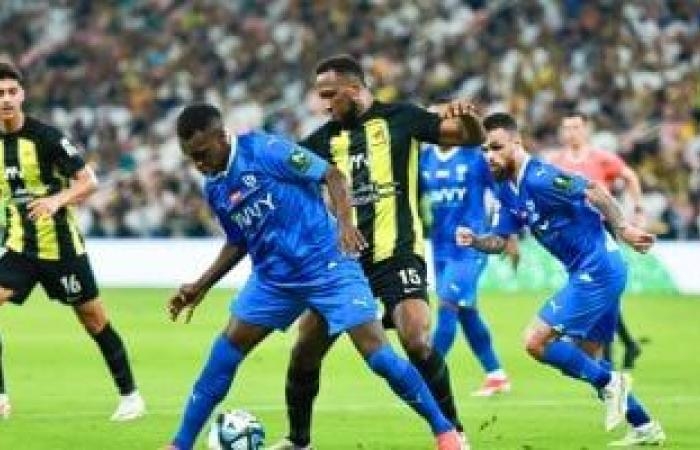 رياضة عالمية : الاتحاد ضد الهلال في مواجهة نارية بالدوري السعودي الليلة