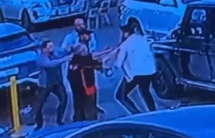 سياسة : شاهد لحظة مقـ.ـتل صحفي عراقي على يد أحد أفراد حراسة مسئول كبير