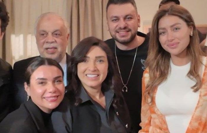 أخبار مصر : روجينا تنتهي من تصوير مسلسل حسبة عمري.. وحضور طاقم العمل