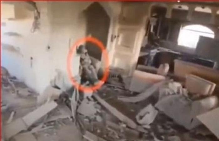 سياسة : فيديو.. إسرائيل تنشر مشهد جديد للحظات الأخيرة في حياة "السنوار"