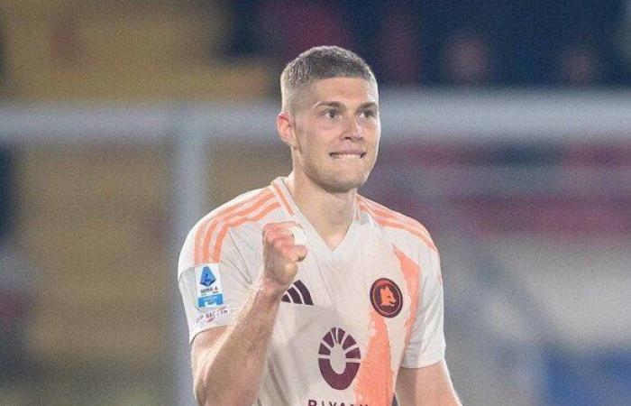روما يخطف انتصارًا ثمينًا من أنياب ليتشي بالدوري الإيطالي