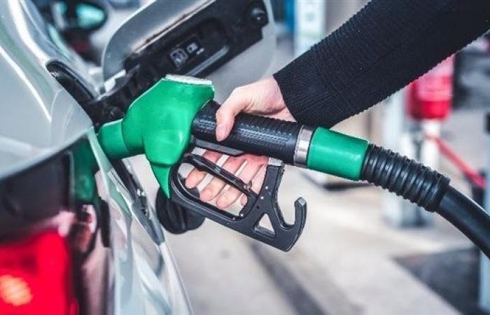 كام سعر لتر بنزين 92 في مصر أول أيام العيد