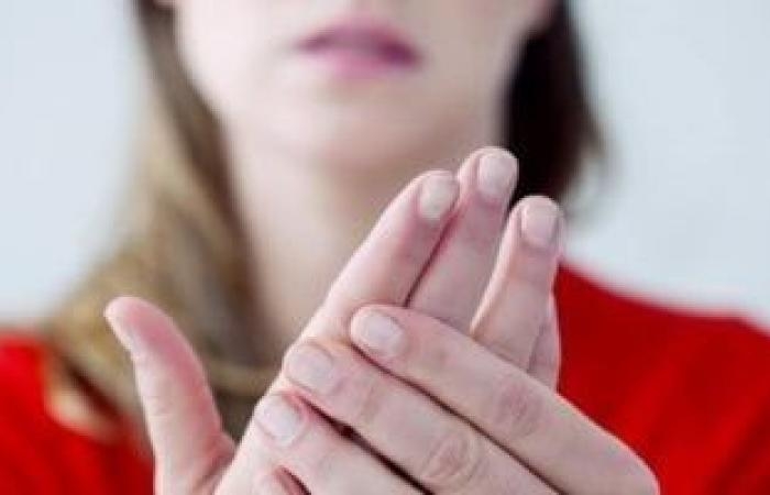 صحة وطب : قلل الملح.. كيف يؤدى النظام الغذائى الغنى بالصوديوم إلى تورم الجلد