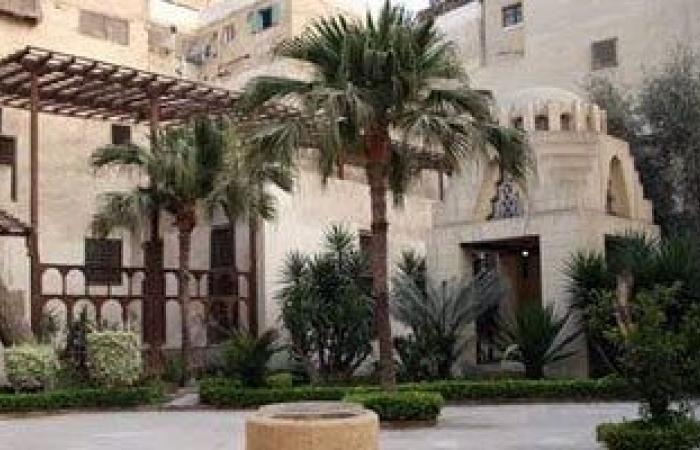 ثقافة : "السطوحي" و "المصري" في ندوة حول البدايات والمسيرة المهنية بالسحيمي