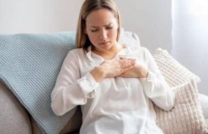 صحة وطب : دراسة: النساء أكثر عرضة للإصابة بأمراض القلب مقارنة بالرجال