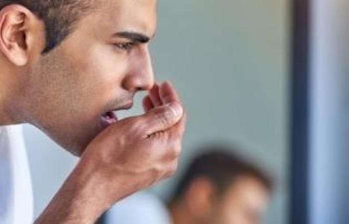 صحة وطب : علاجات منزلية للتخلص من رائحة الفم الكريهة الناتجة عن أمراض المعدة
