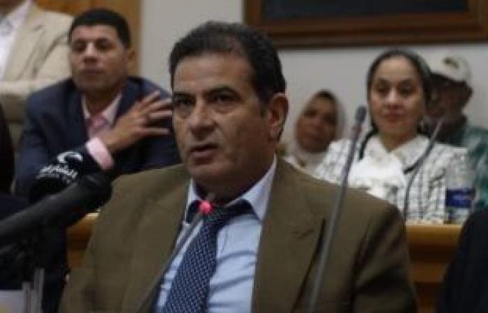 ثقافة : عزت القمحاوى عقب تكريمه من ملتقى الشارقة: بدأت الكتابة بأسماء مستعارة