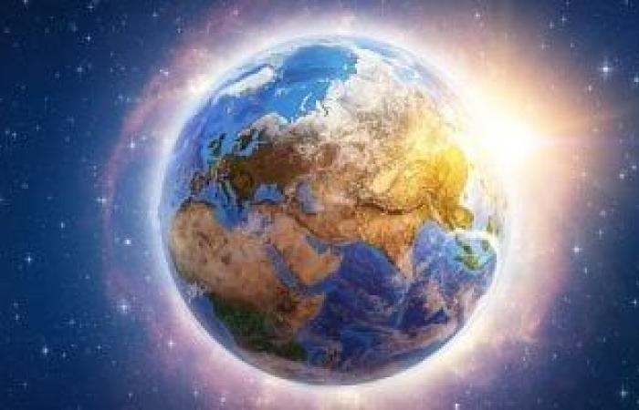 أخبار التكنولوجيا : دراسة: الديناصورات لم تكن محكوم عليها بالانقراض قبل اصطدام الكويكب
