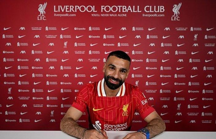 رياضة : سعرها 725 ألف استرليني.. ساعة محمد صلاح تخطف الأنظار بعد تمديد عقده