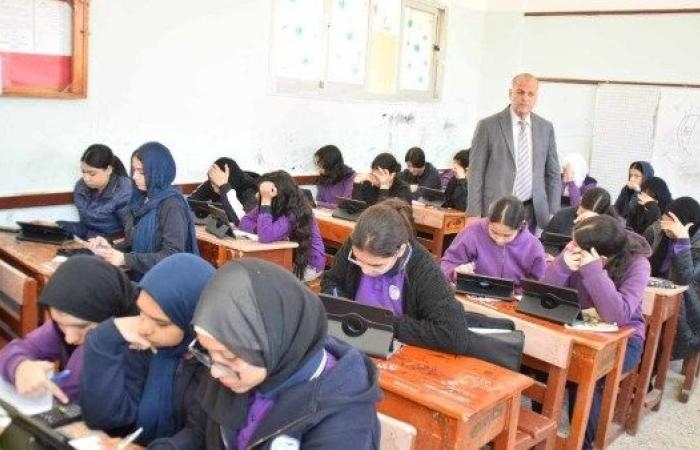 أخبار مصر : هل ساهمت الاختبارات الأسبوعية في تقليص ظاهرة الغياب المدرسي؟