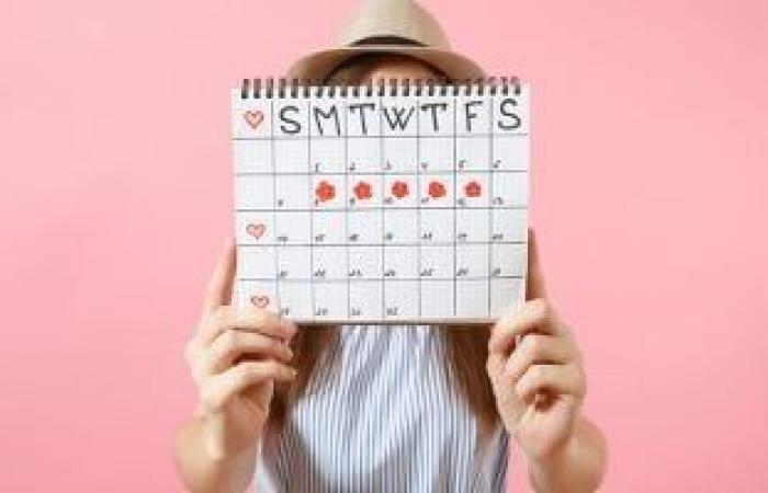 صحة وطب : كيف يؤثر اكتساب الوزن أو فقدانه على انتظام الدورة الشهرية؟