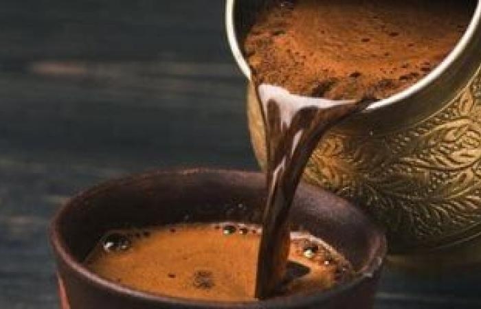 صحة وطب : بتشرب كام فنجان؟.. اعرف العلاقة بين جرعتك اليومية من القهوة والأمراض