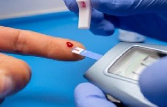 صحة وطب : لمريض السكر.. لماذا ترتفع نسبته في الدم بالرغم من الامتناع عن السكريات