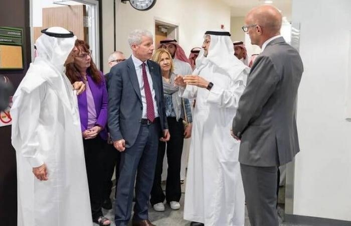إقتصاد : وزير الطاقة الأمريكي يزور جامعة الملك فهد للبترول والمعادن
