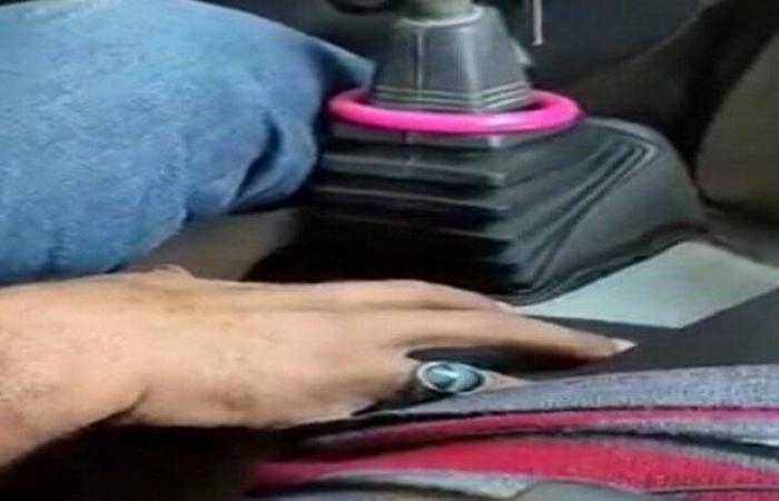 «عايزني أشرب سجاير وبيلمس جسمي».. فيديو استغاثة فتاة من تحرش سائق يقلب السوشيال ميديا