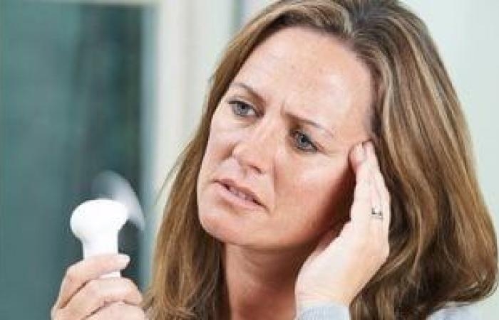 صحة وطب : دراسة "الهبات الساخنة" لانقطاع الطمث ترتبط بالعلامات المبكرة للخرف