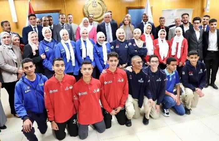أخبار مصر : التعليم تكرم الطلاب المتميزين والمبدعين بمدارس التكنولوجيا التطبيقية