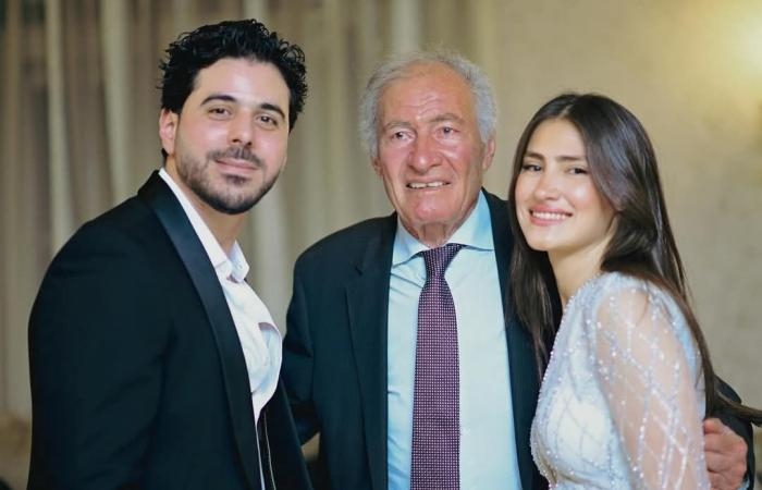 أخبار العالم : بحضور تامر حسني ومحمد سامي.. المونتير عمرو عاكف يحتفل بخطوبته على فتاة من خارج الوسط الفني
