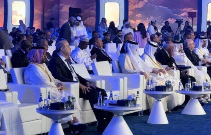 وزير الطيران المدني يشارك في مؤتمر الإيكاو للتسهيلات في الدوحة