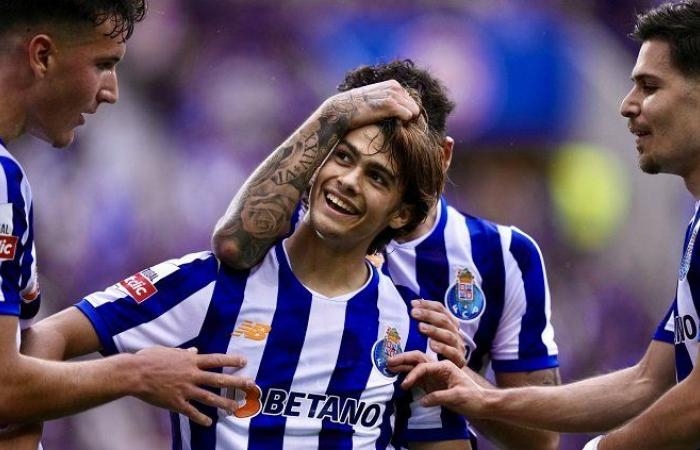 منافس الأهلي.. بورتو يهزم فامليساو في الدوري البرتغالي