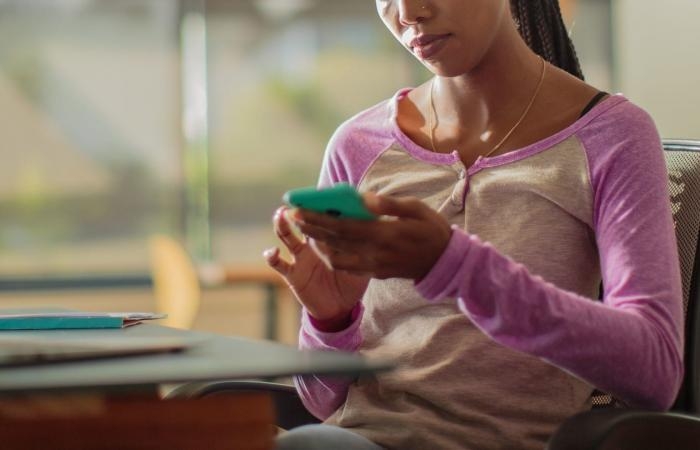 أخبار العالم : التشتيت في العمل أو الدراسة.. هل نضع الحق على الهاتف الذكي؟