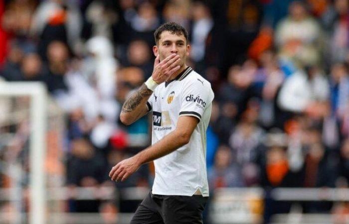 فالنسيا يتعادل مع رايو فايكانو في الدوري الإسباني